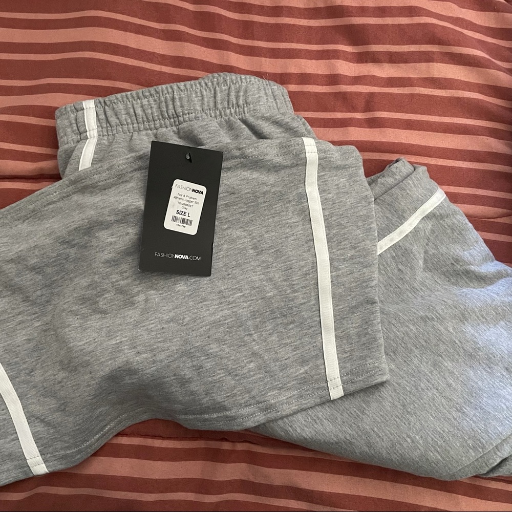 WMNS 2 piece tube top & sweat pants